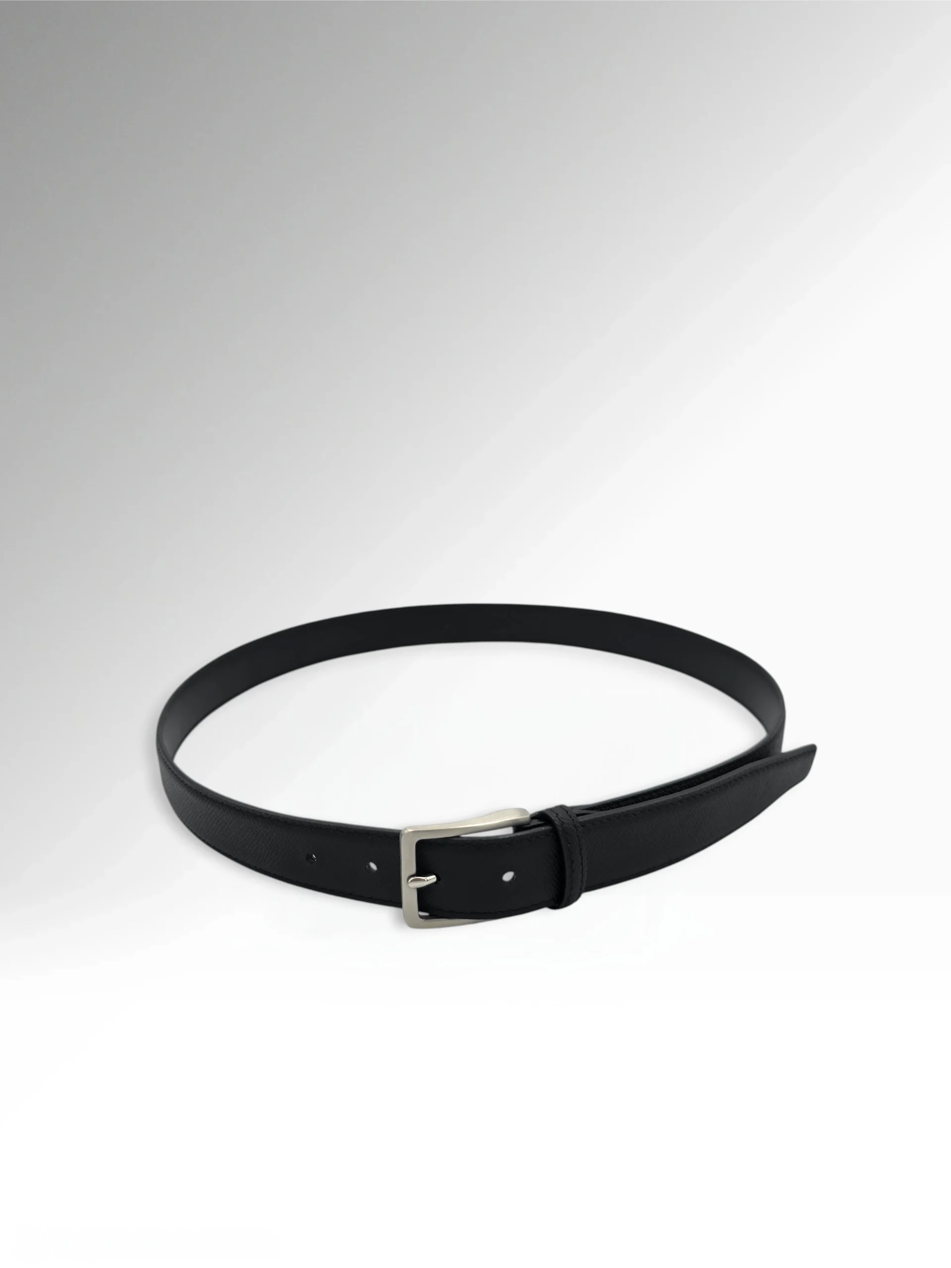 Cicero Black Epsom Leather Round